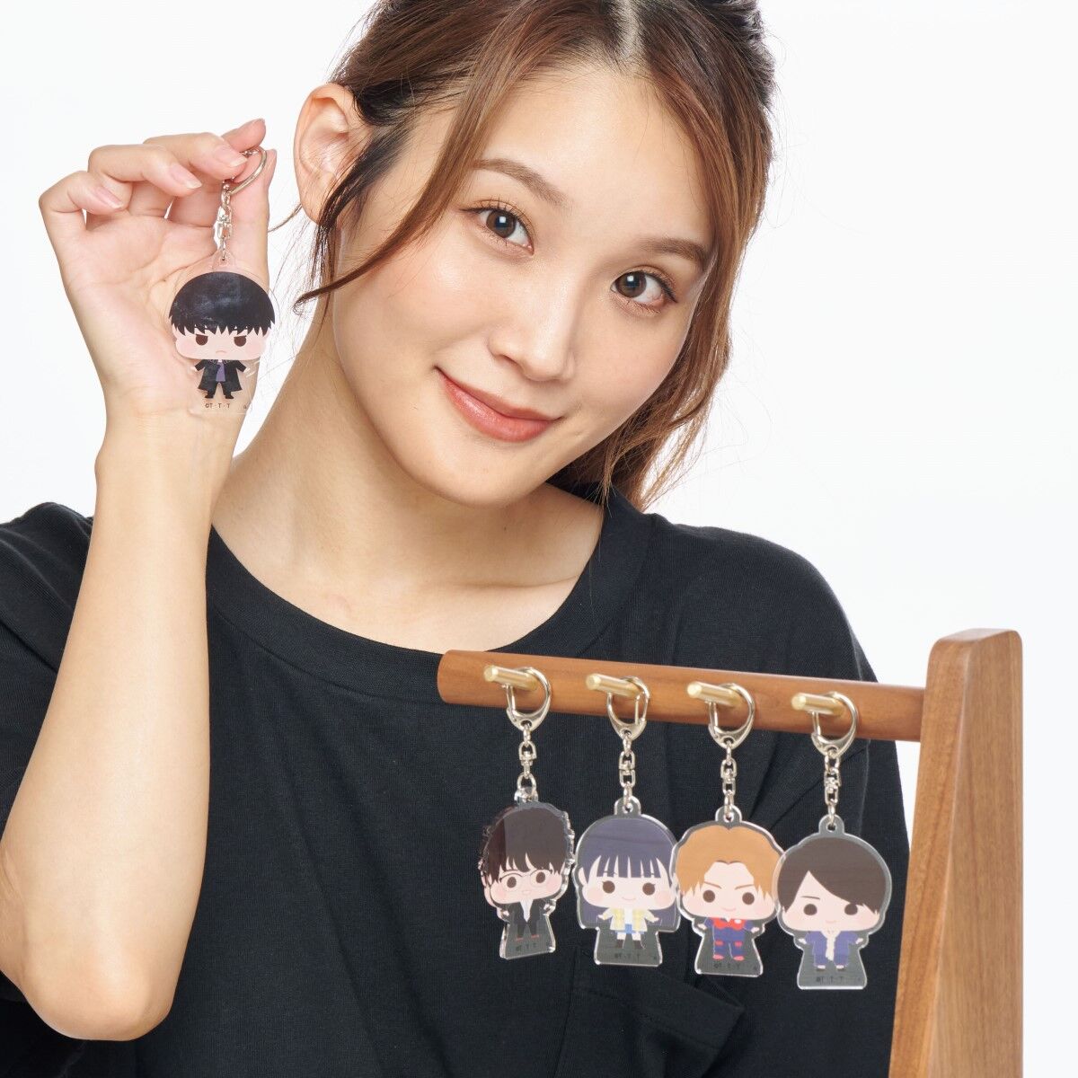 完売　アンヴァレリーデュポン × MEDICOM TOY コラボ　キーホルダー アドバンテージYouTube店×ヴィレッジヴァンガード】～コラボ