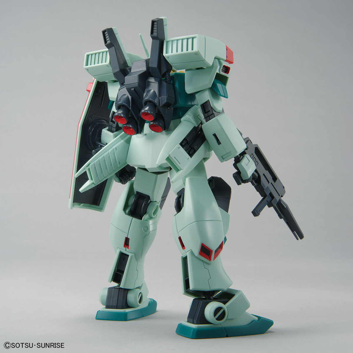 HGUC 1/144 RGM-79 Gundam type Mass-production model + RMS-179(RGM-79R) GMⅡ + RGM-86R GMⅢ set