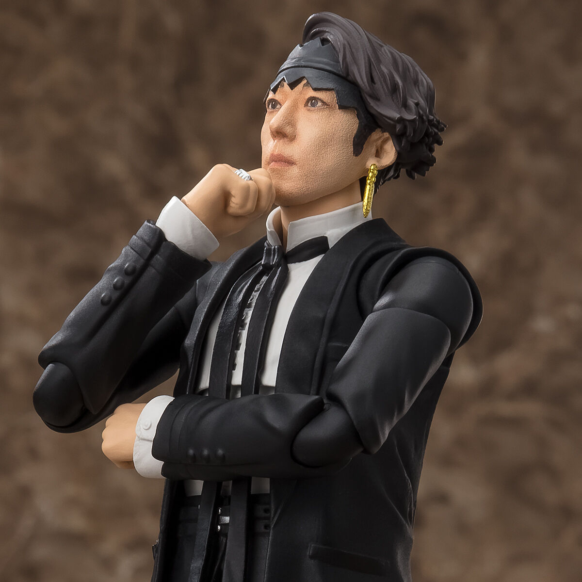 4828円 S.H.Figuarts 岸辺露伴（映画『岸辺露伴 ルーヴルへ行く』） | ジョジョの奇妙な冒険 フィギュア・プラモデル・プラキット | アニメグッズ  ・おもちゃならプレミアムバンダイ｜バンダイナムコグループの公式通販サイト