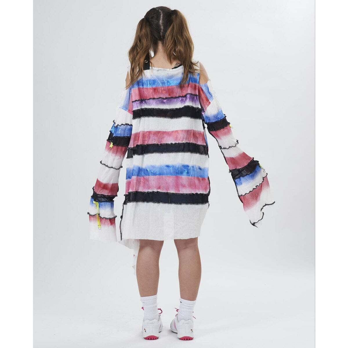 劇場版 仮面ライダーギーツ×h.NAOTO メロ コスチューム | 仮面ライダー