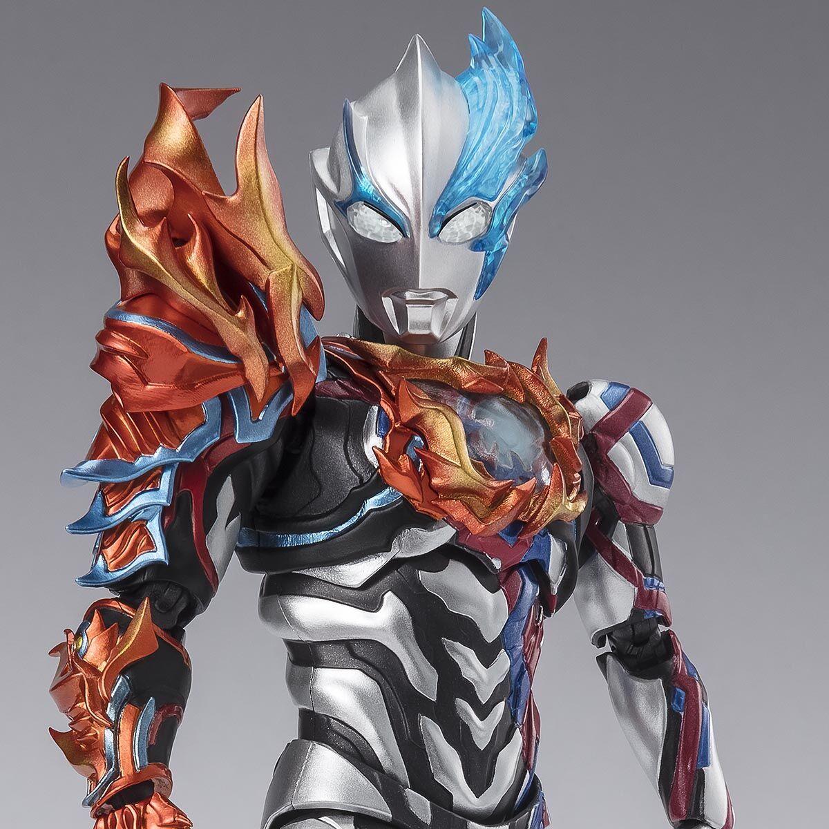 中国会場限定 ウルトラマンブレーザー 仮面ライダーギーツ
