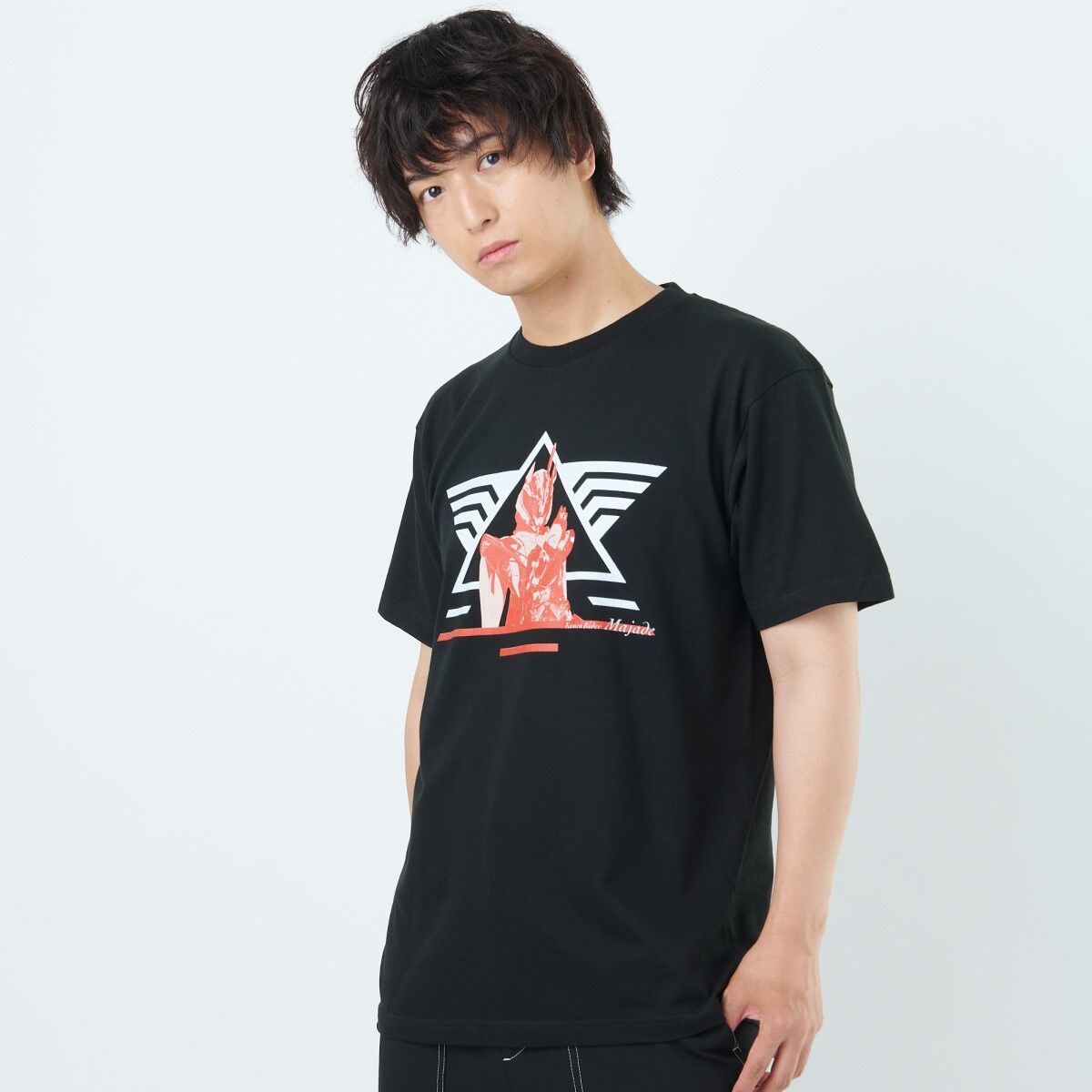 仮面ライダーガッチャード Tシャツ 仮面ライダーマジェード柄