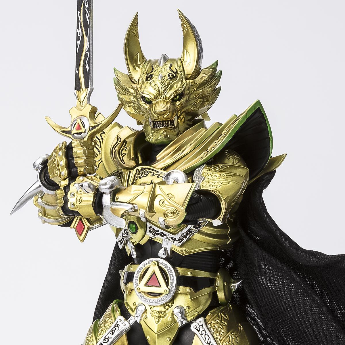 S.H.Figuarts（真骨彫製法） 黄金騎士ガロ（冴島鋼牙）GARO 20th Anniversary Ver. |  フィギュア・プラモデル・プラキット | アニメグッズ ・おもちゃならプレミアムバンダイ｜バンダイナムコグループの公式通販サイト