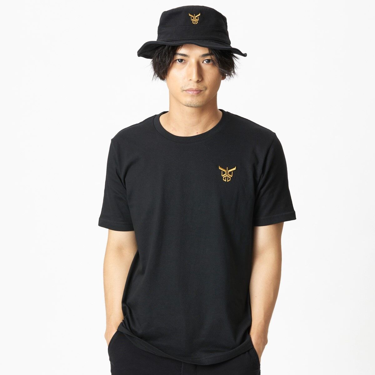 仮面ライダークウガ ワンポイント刺繍 Tシャツ | 仮面ライダー