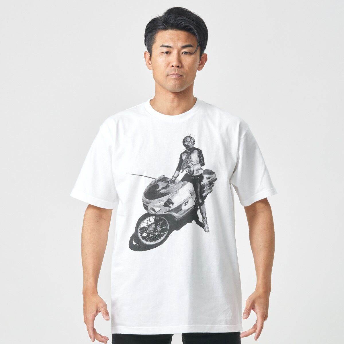 菅原芳人計画 仮面ライダー旧1号Tシャツ＜来るべき世界＞ | 仮面