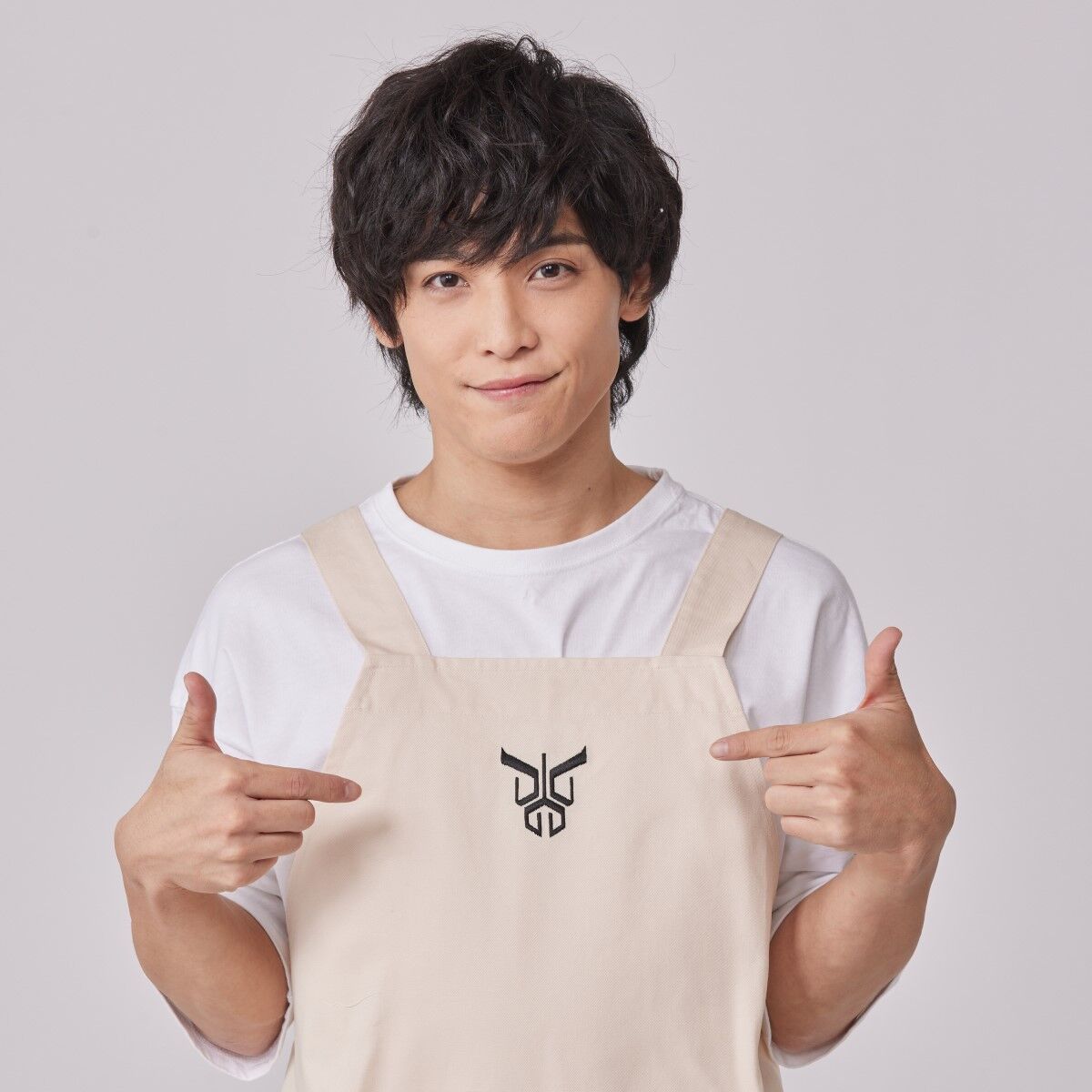 仮面ライダークウガ ポレポレエプロン | 仮面ライダークウガ | アニメ