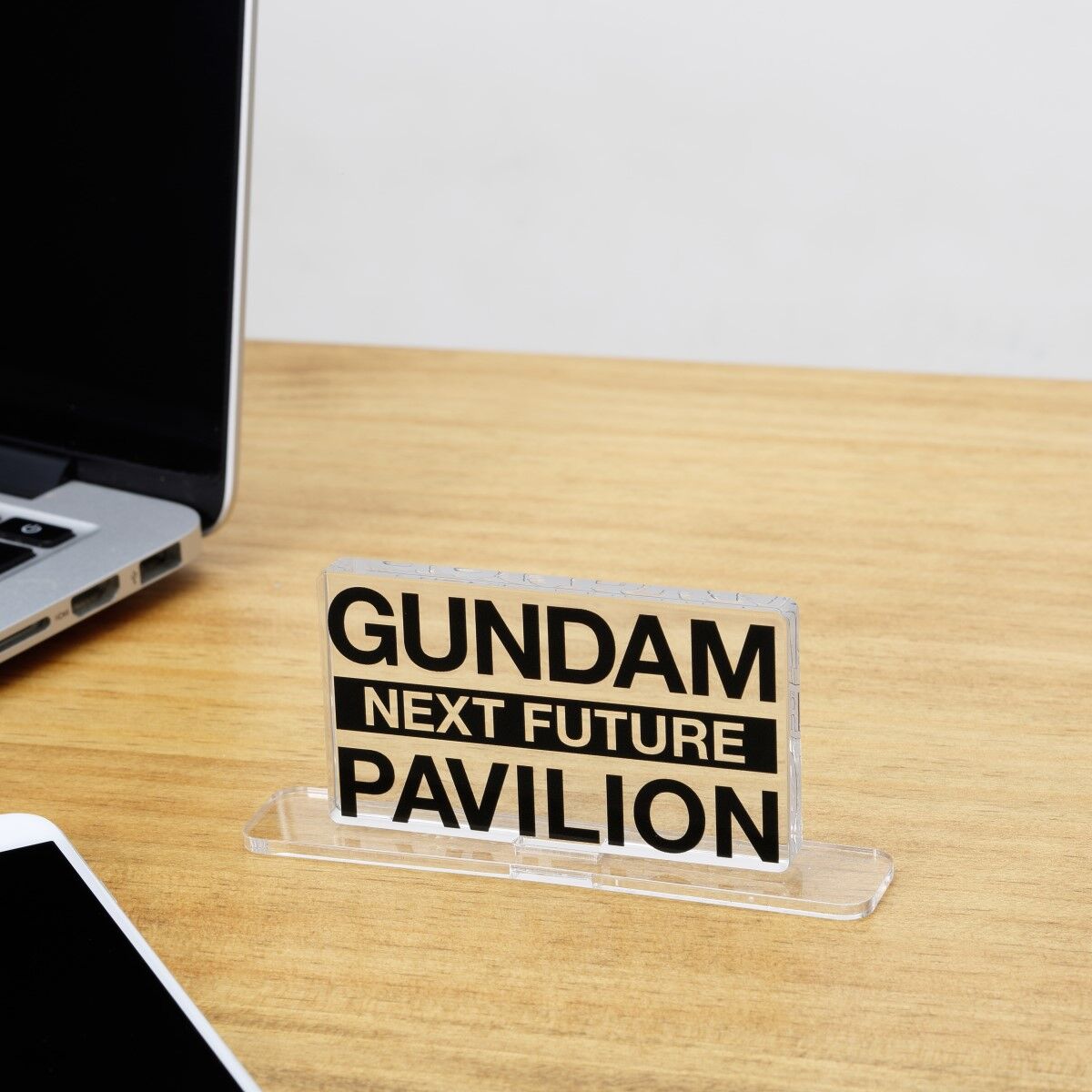 GUNDAM NEXT FUTURE PAVILION アクリルロゴディスプレイEX