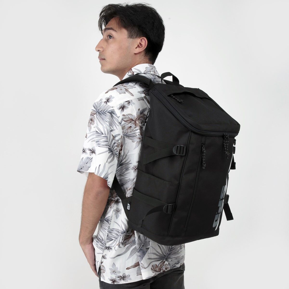 特捜戦隊デカレンジャー×KANGOL SPORT ボックス型リュック | 特捜戦隊