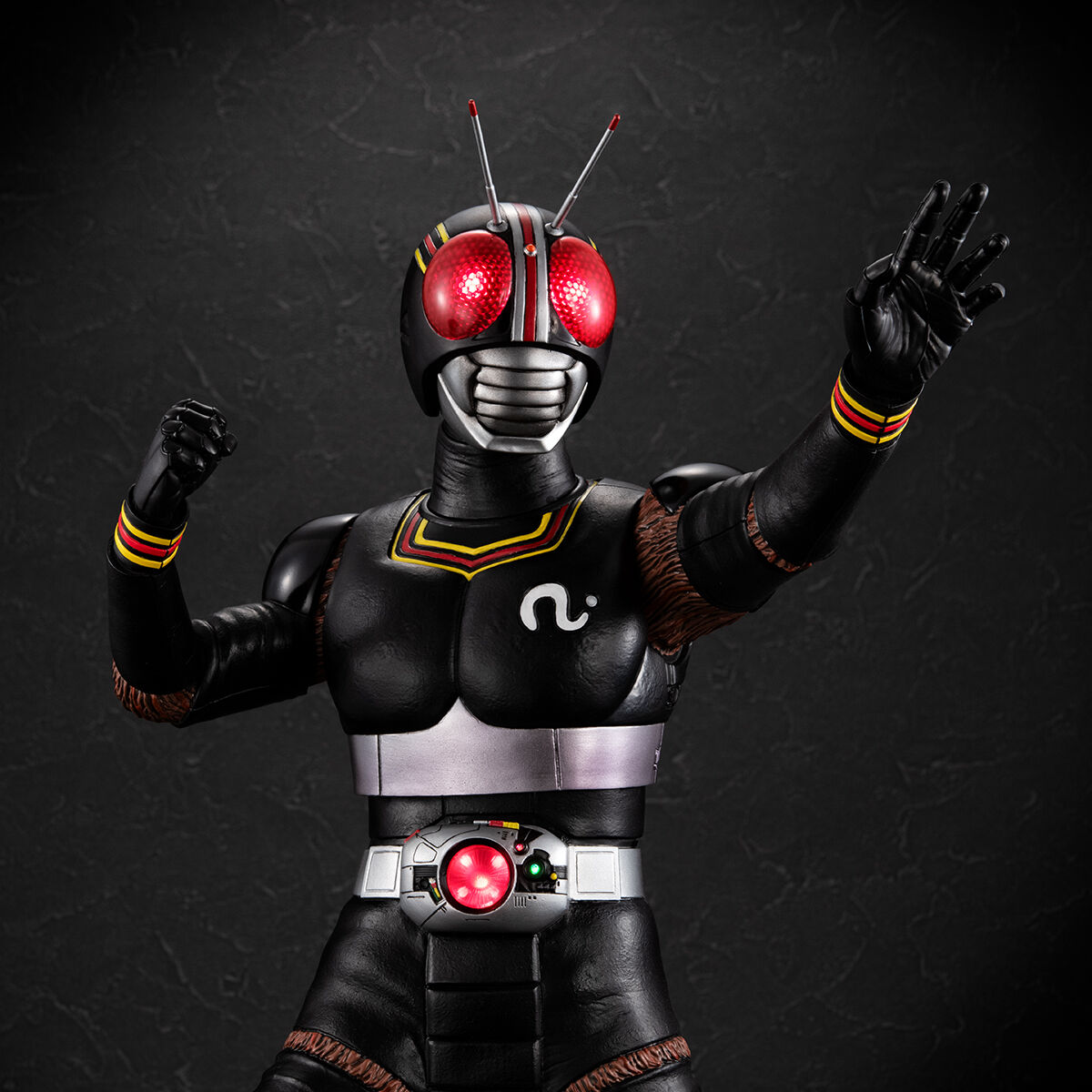 【バンダイ】仮面ライダーBLACK 1/12 フルアクション フィギュア 仮面ライダーブラック 1/12フルアクション - メルカリ