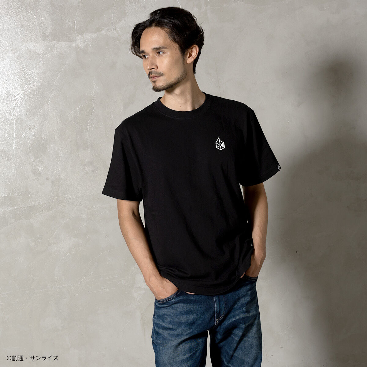 STRICT-G『機動戦士Gundam GQuuuuuuX』Tシャツ 軍警 | ガンダム