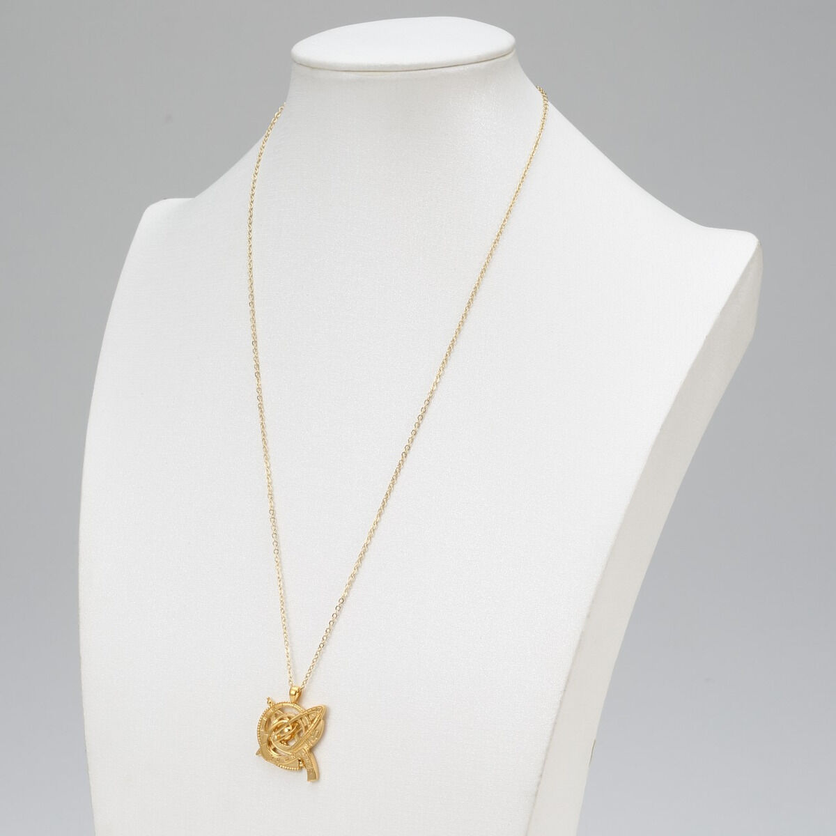 仮面ライダーガッチャード 冥黒の黙示録 ラケシス ネックレス | 仮面