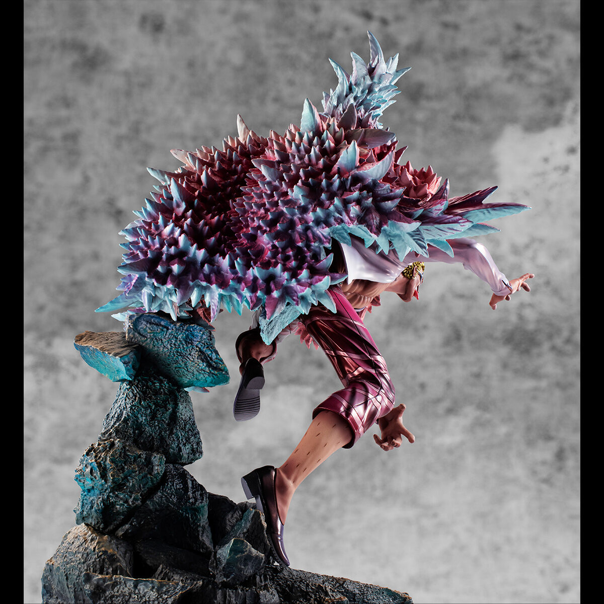 SA-MAXIMUM“天夜叉”ドンキホーテ・ドフラミンゴフィギュア 抽選販売】Portrait.Of.Pirates ワンピース “SA-MAXIMUM” “天