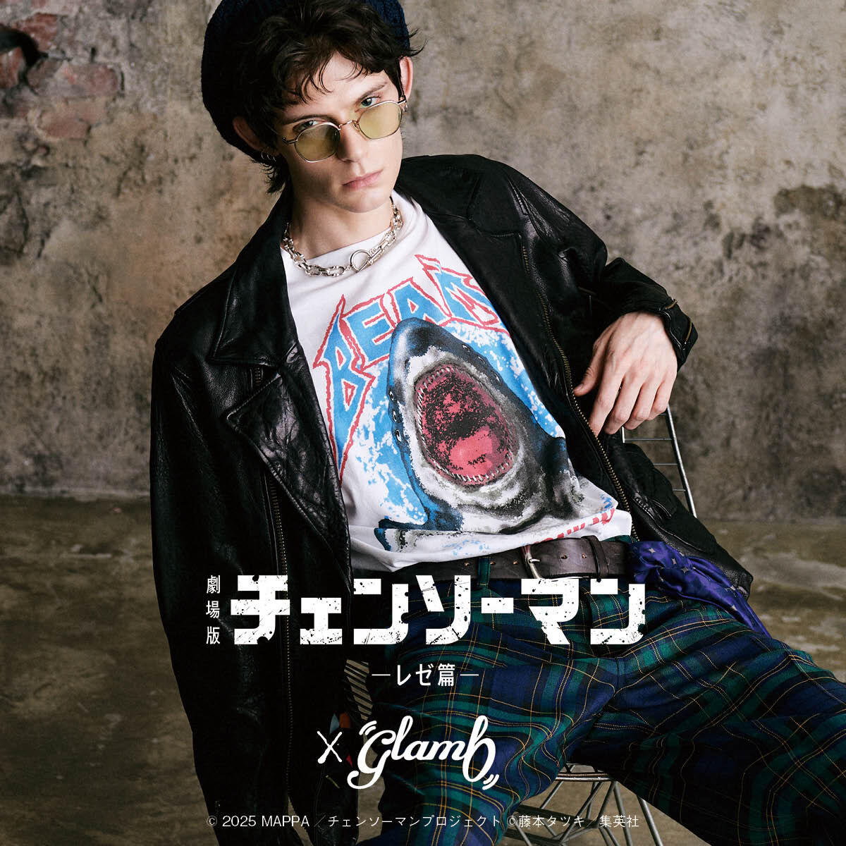 劇場版チェンソーマン　レゼ編　描き下ろしTシャツ　Lサイズ　レゼ　梅田ロフト 劇場版チェンソーマン レゼ篇 Tシャツ: アパレル