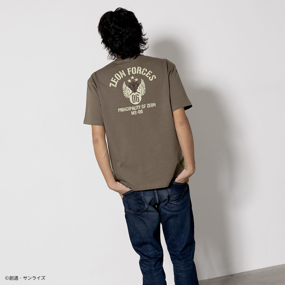 STRICT-G.ARMS『機動戦士ガンダム』Tシャツ MS-06アーチロゴ | 機動