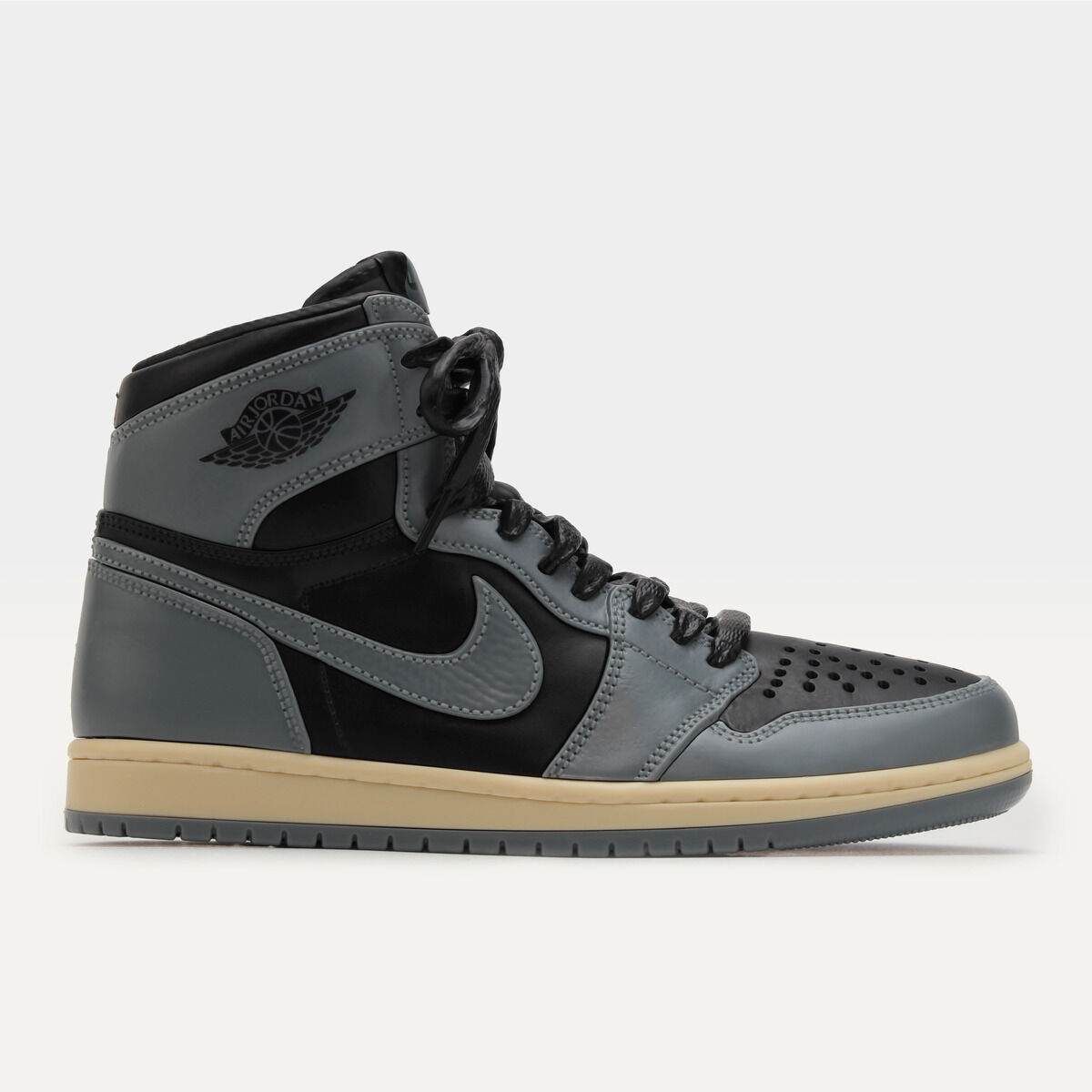 バンダイ NIKE AIR JORDAN 1 HIGH 85 モデルキッド NIKE AIR JORDAN 1 HIGH 85 SHADOW AND REVERSE SHADOW MODEL