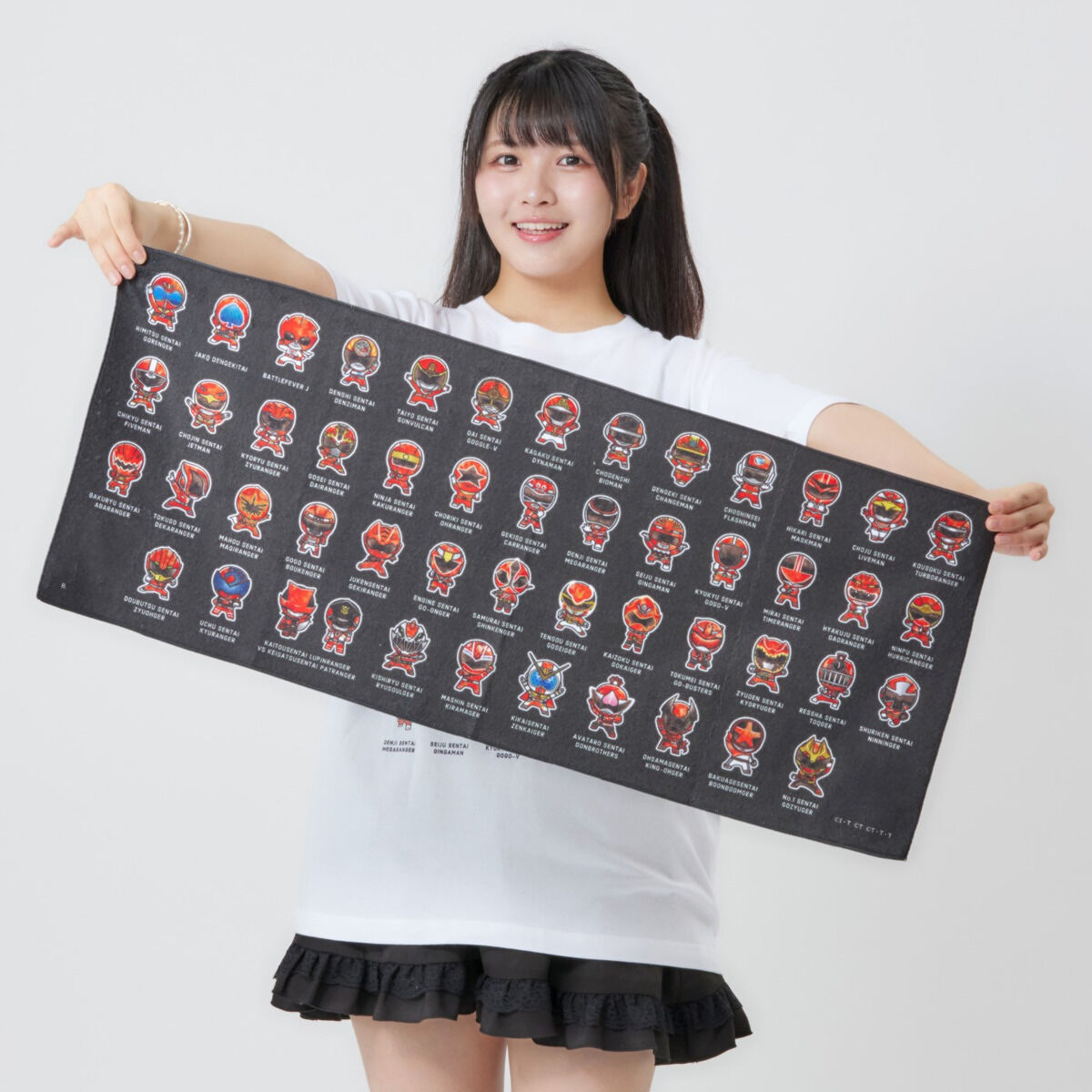 スーパー戦隊シリーズ 歴代レッド デフォルメ フェイスタオル | 宇宙