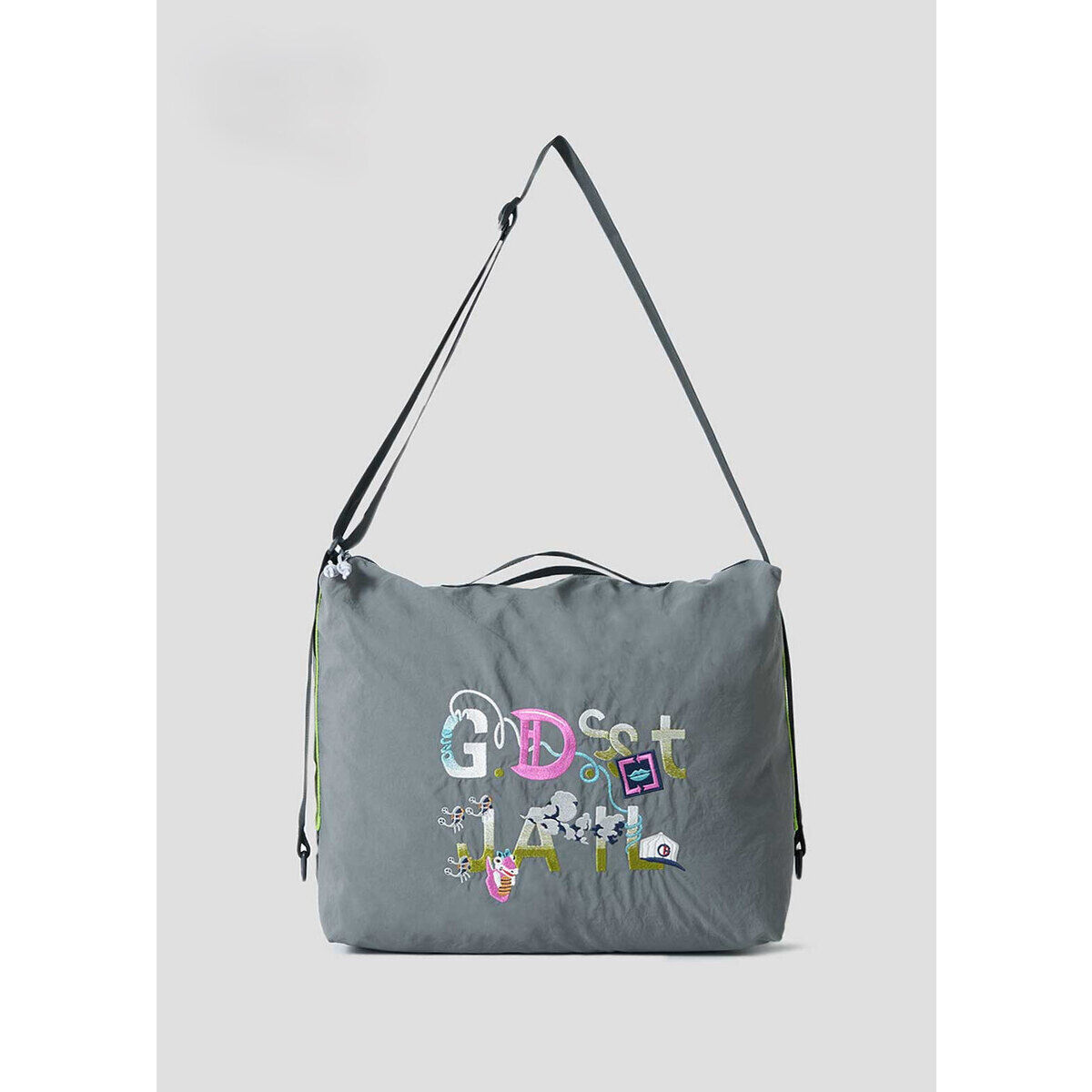 アニメ『ジョジョの奇妙な冒険 ストーンオーシャン』 グラニフ