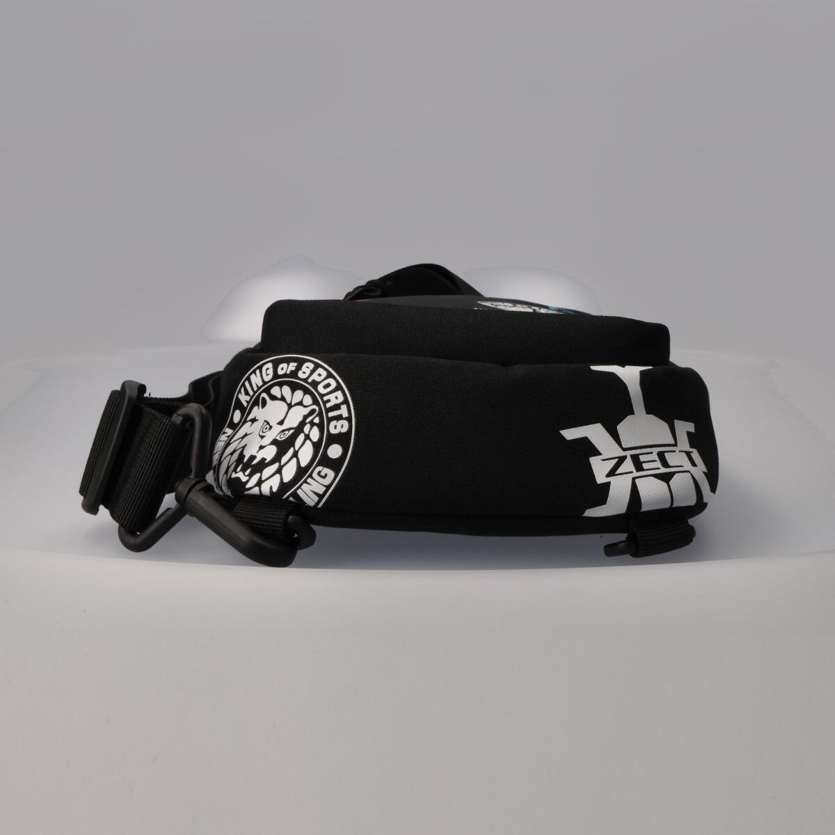 棚*橋様 完売品 ATRCTR Racing club ニット ショルダー 仮面ライダーカブト×棚橋弘至 コラボ ワンショルダーバッグ | 仮面