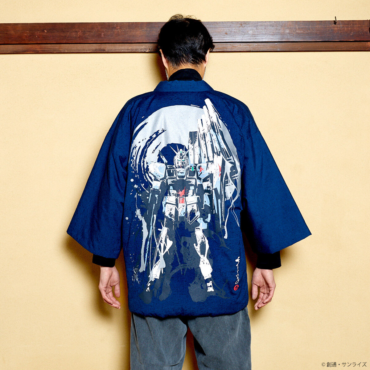 STRICT-G JAPAN 宮田織物『機動戦士ガンダム 逆襲のシャア』半纏 ν