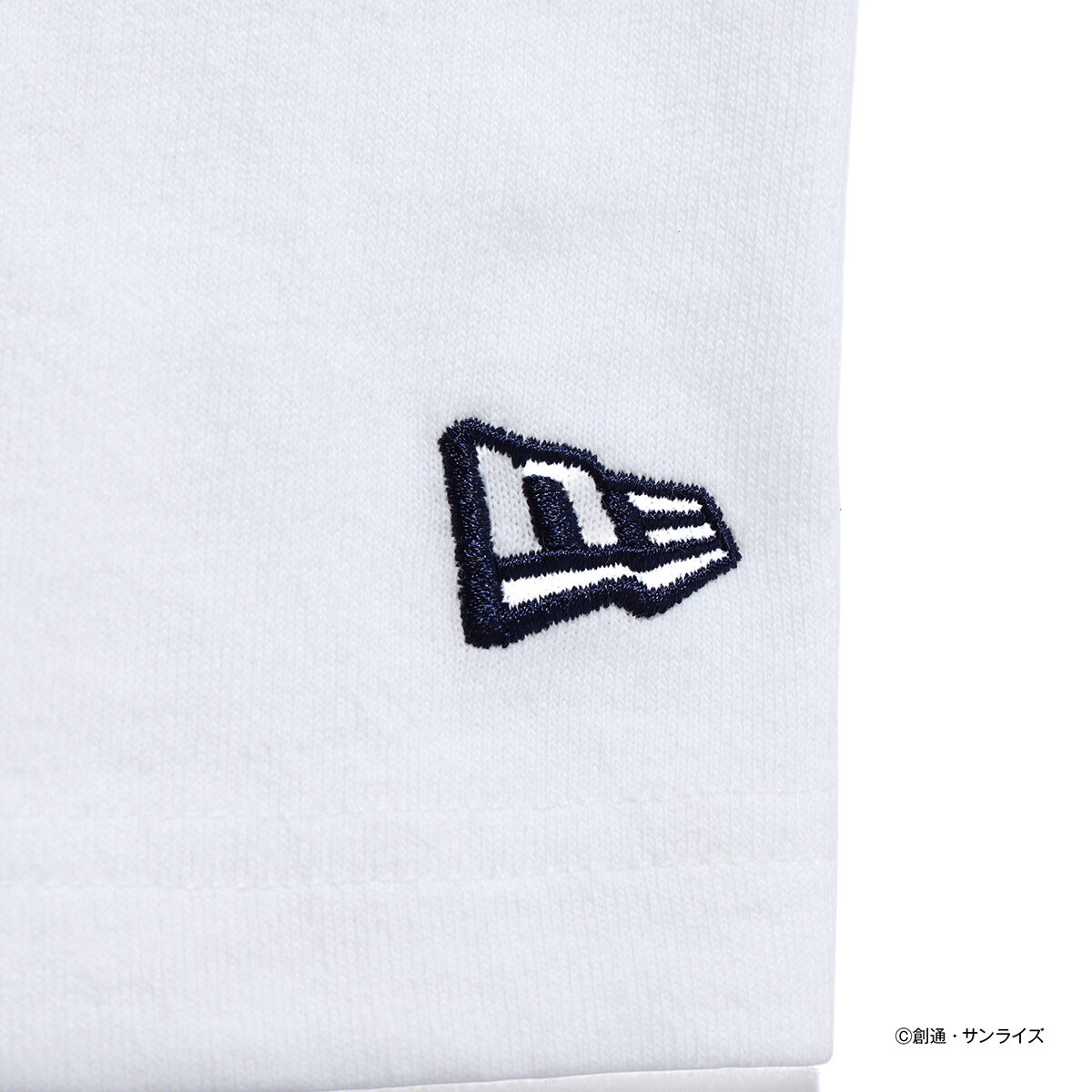 STRICT-G NEW ERA(R)『機動戦士ガンダム』T-SHIRT GUNDAM VS GOUF 