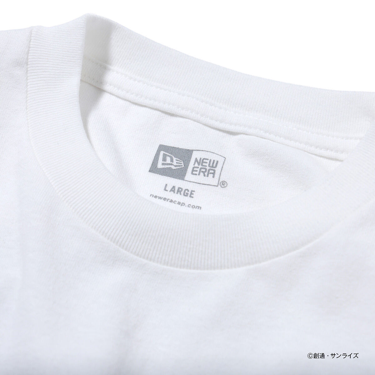 STRICT-G NEW ERA(R)『機動戦士ガンダム』T-SHIRT GUNDAM VS GOUF