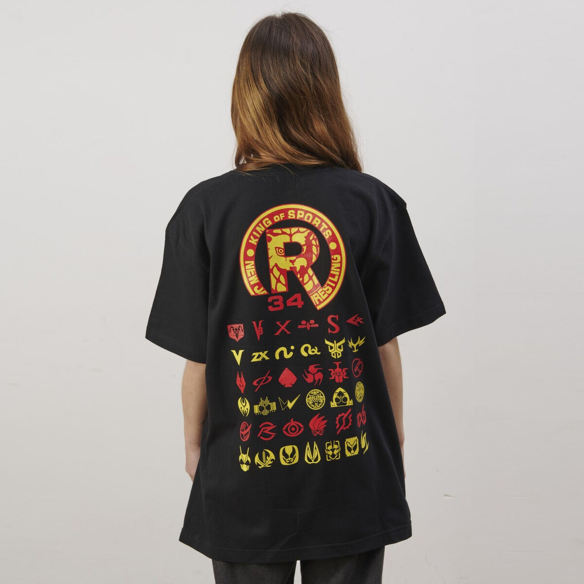 仮面ライダーシリーズ×新日本プロレス×RealBVoice Tシャツ（黒