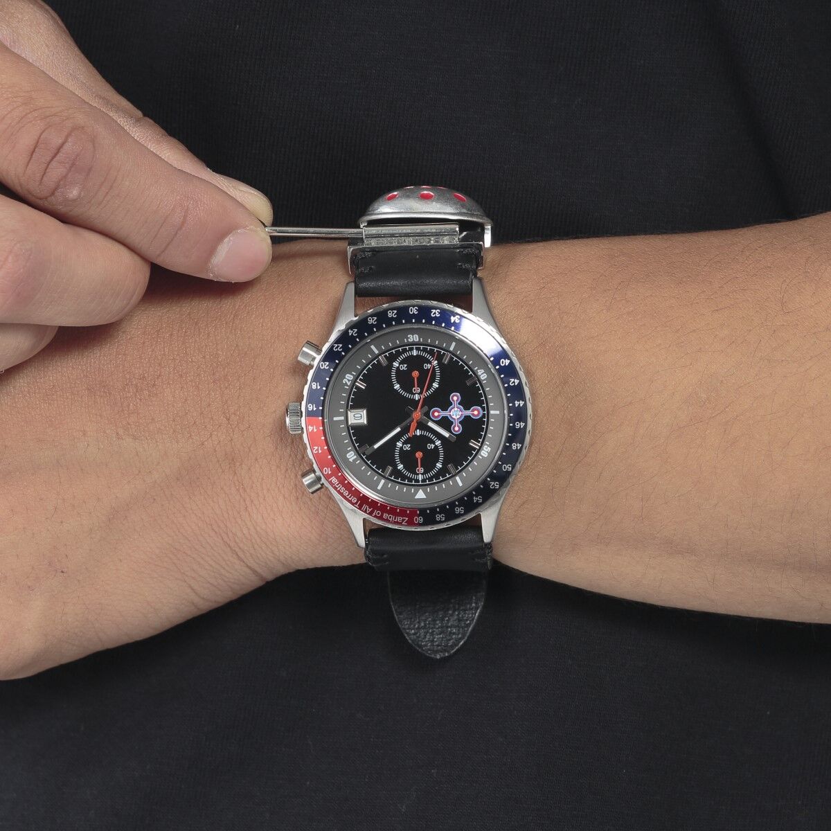 ウルトラマンタロウ 50周年記念 宇宙科学警備隊・ZAT 腕時計