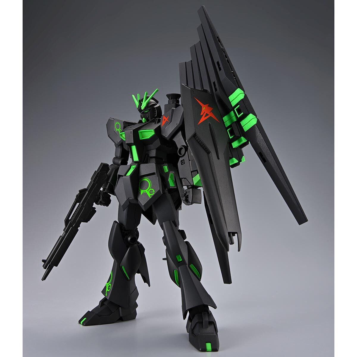 EG 1/144 RX-93 Nu Gundam + Fin Funnel(Eco-Pla Recirculation color / Neon Green + Paperless)