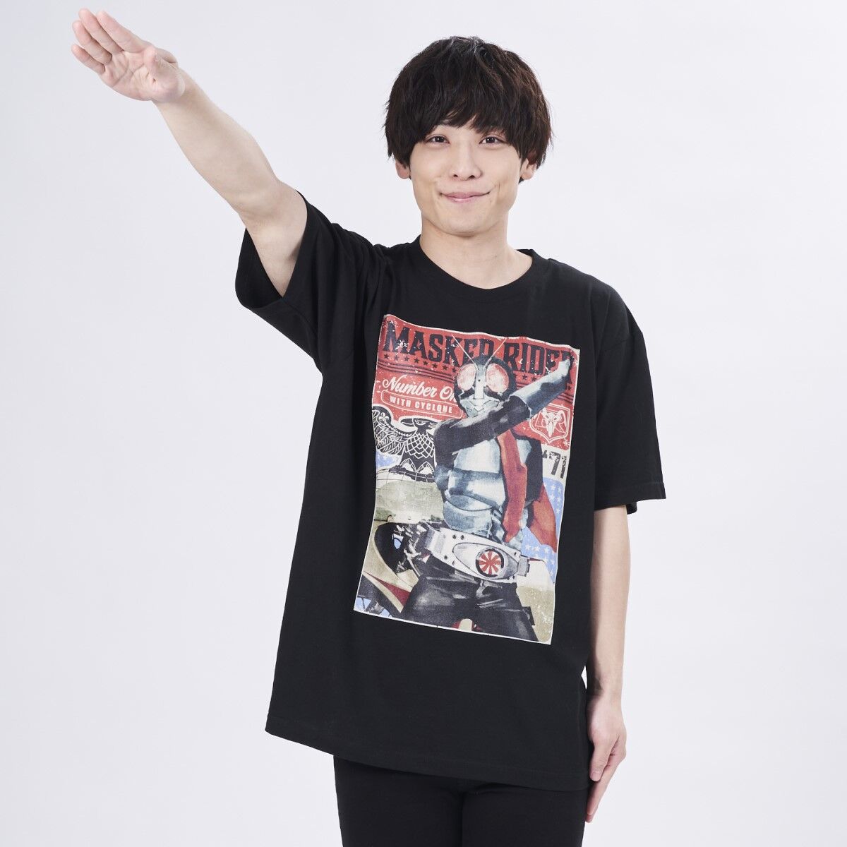 菅原芳人計画 仮面ライダー ヒーロー誕生Tシャツ | 仮面ライダー