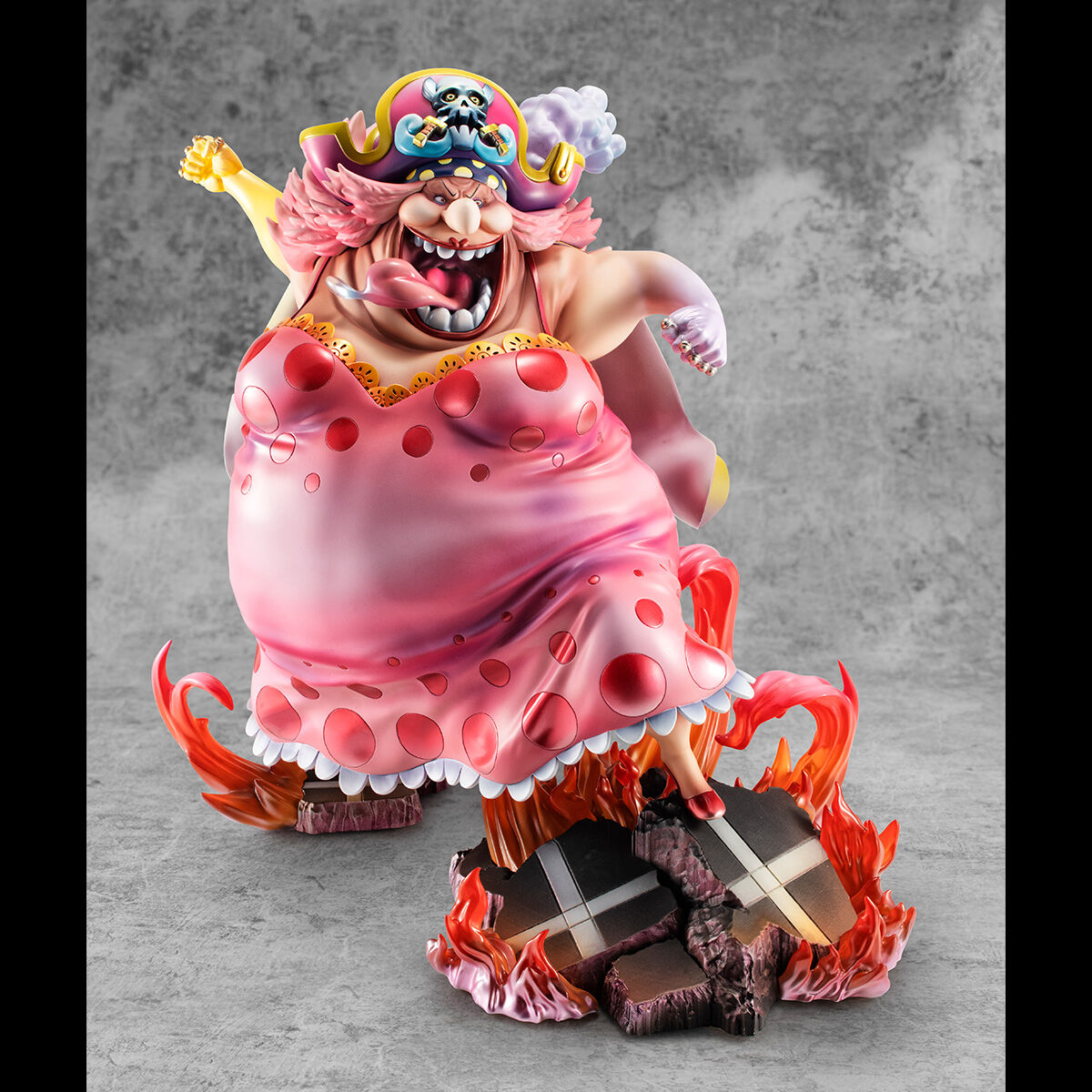 新品未開府品 ワンピース POP SA-MAXIMUM ビッグ・マム フィギュア Amazon.co.jp: ONE PIECE Portrait.Of.Pirates P.O.P ワンピース SA