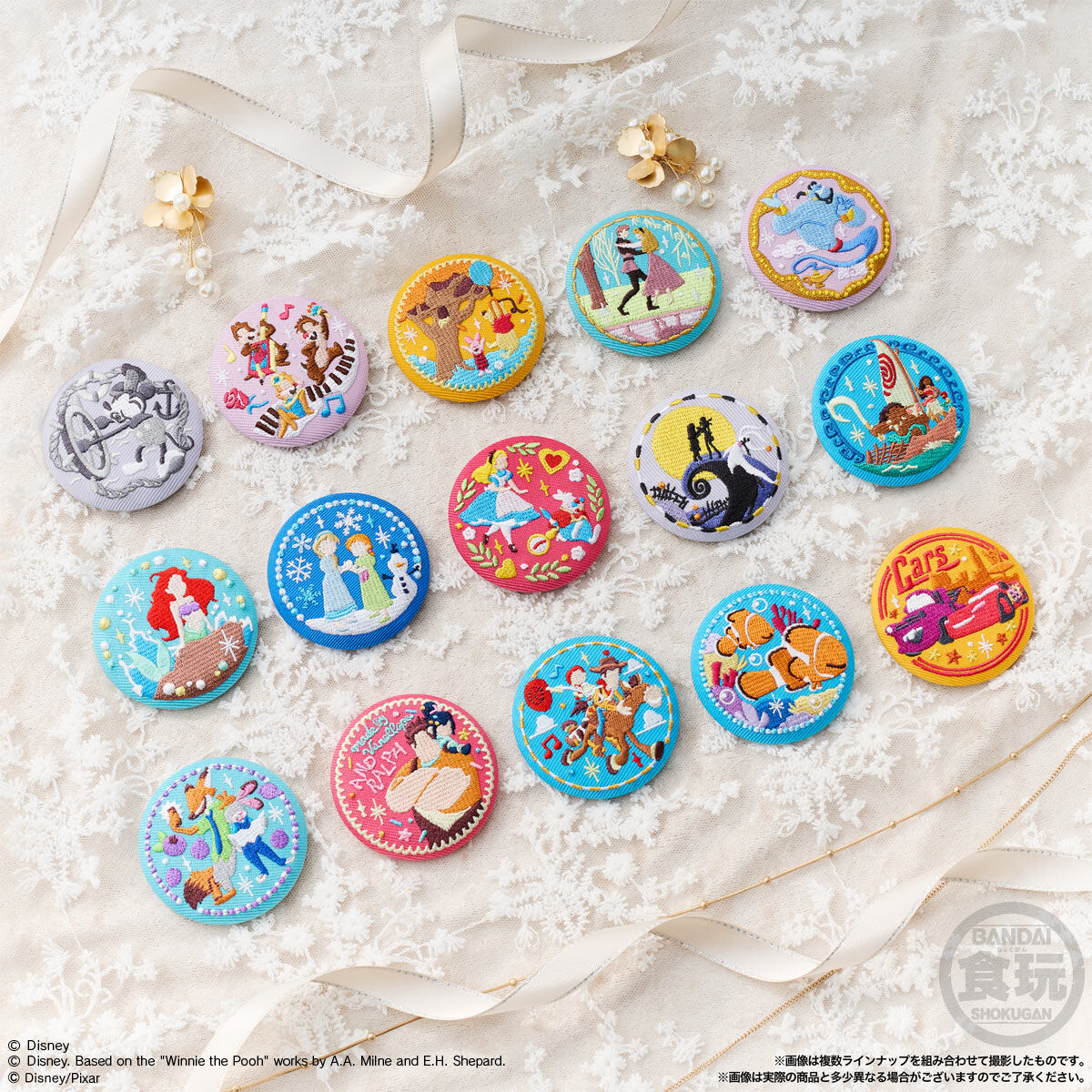 Disney Characters 刺繍缶バッジビスケット3(12個入) | ディズニー