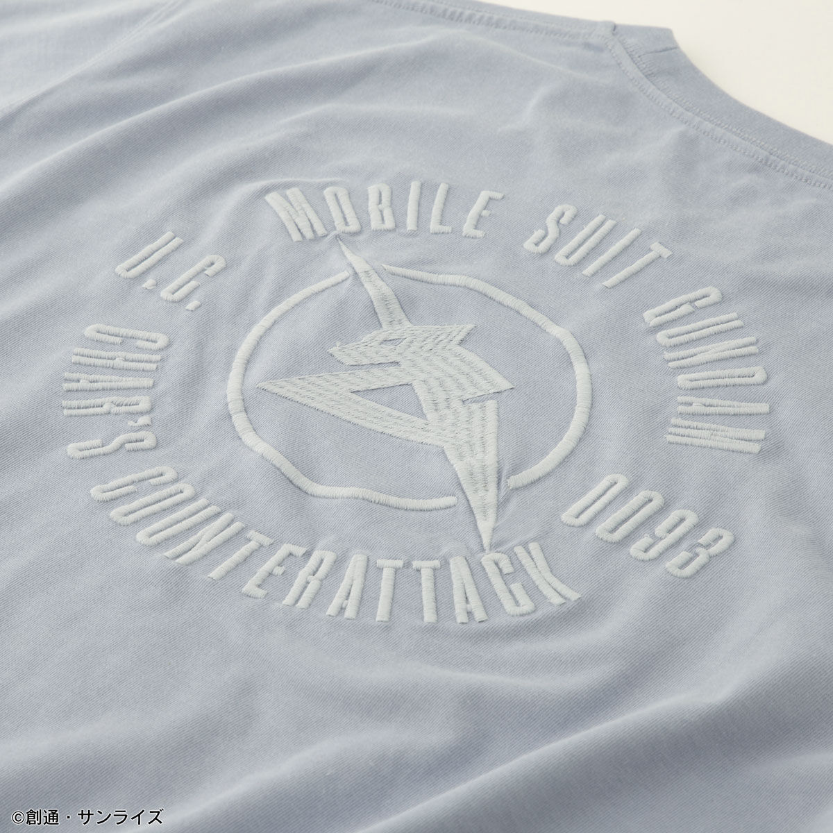 STRICT-G『機動戦士ガンダム 逆襲のシャア』ロゴマーク刺繍Tシャツ