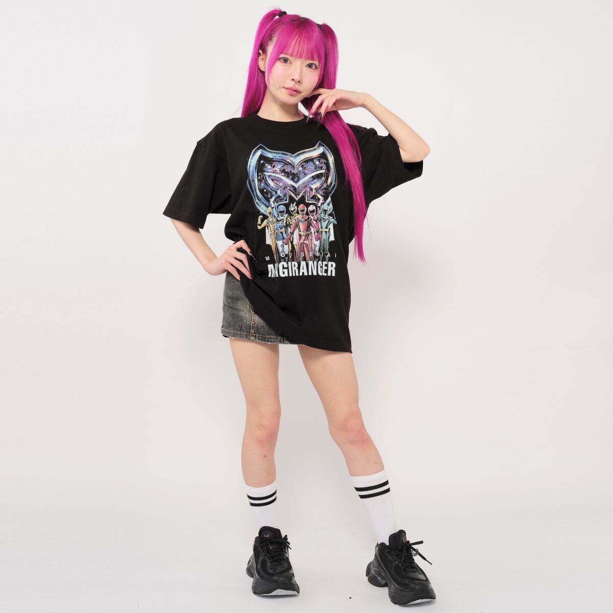 魔法戦隊マジレンジャー Tシャツ MAGIキラキラ柄 | ファッション