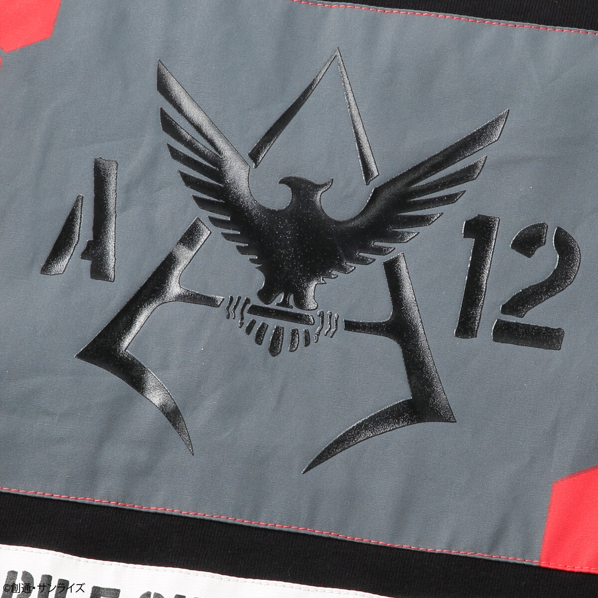 STRICT-G.ARMS『機動戦士ガンダム』Tシャツ シャア・アズナブル