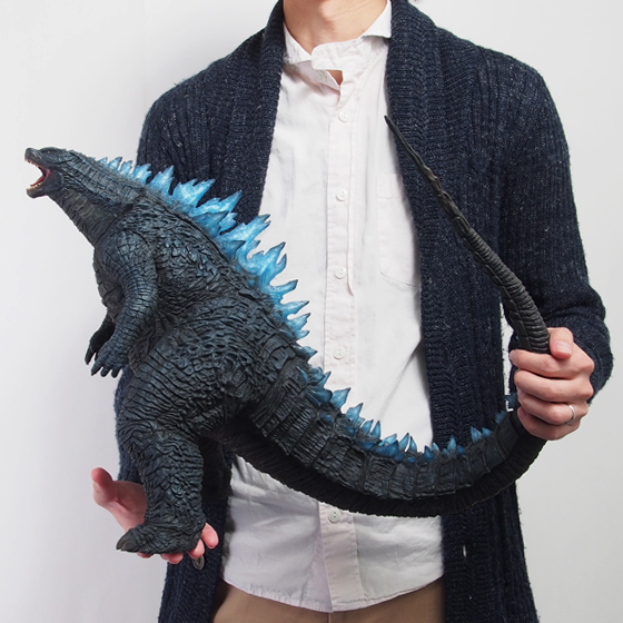 GODZILLA ゴジラ」、咆哮姿の全高32cm全長46cm大型フィギュアで再臨 