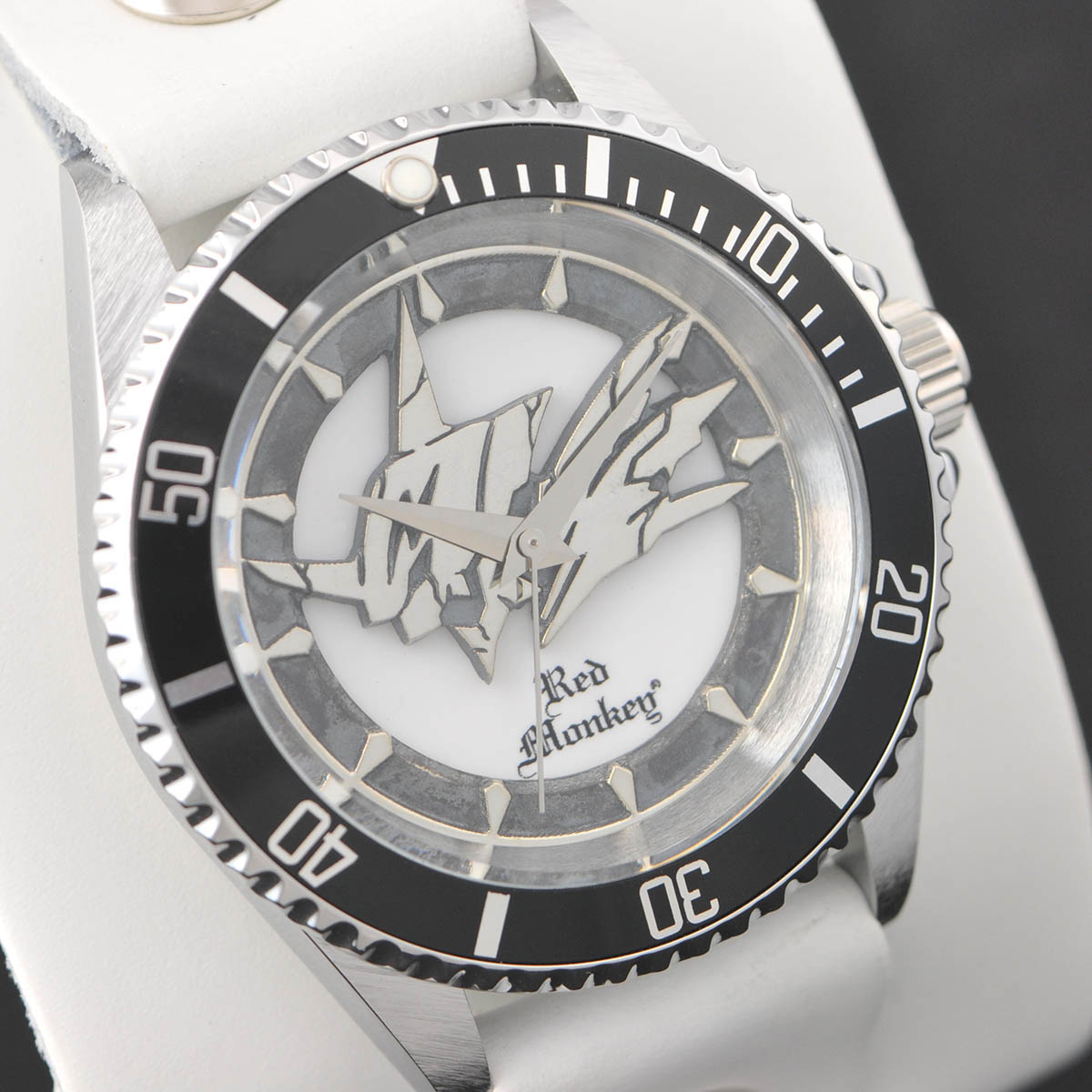 オメガモン(デジモン)×レッドモンキー 20周年記念腕時計 | kensysgas.com